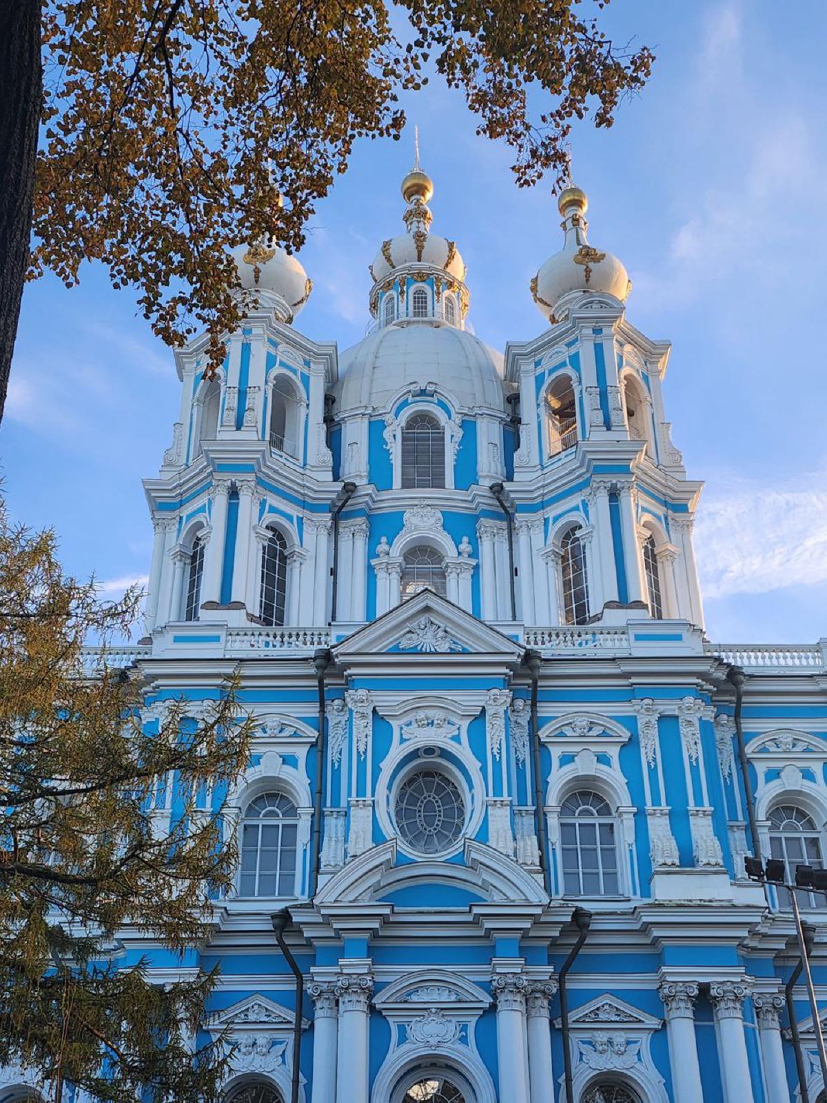 Featured image of post Моя любимая смотровая площадка - Звонница Смольного собора ❤️